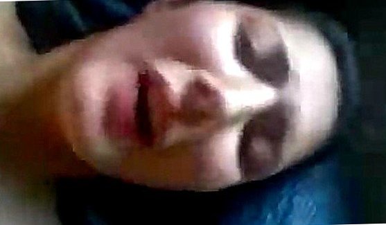 Порно видео: Парню надоело панькаться с барышнями, которые парят ему мозги требуя дорогие подарки, прогулки, а после всего отказываются давать в жопу или вообще выжидают пару недель после знакомства, прежде чем трахнуться в первый раз